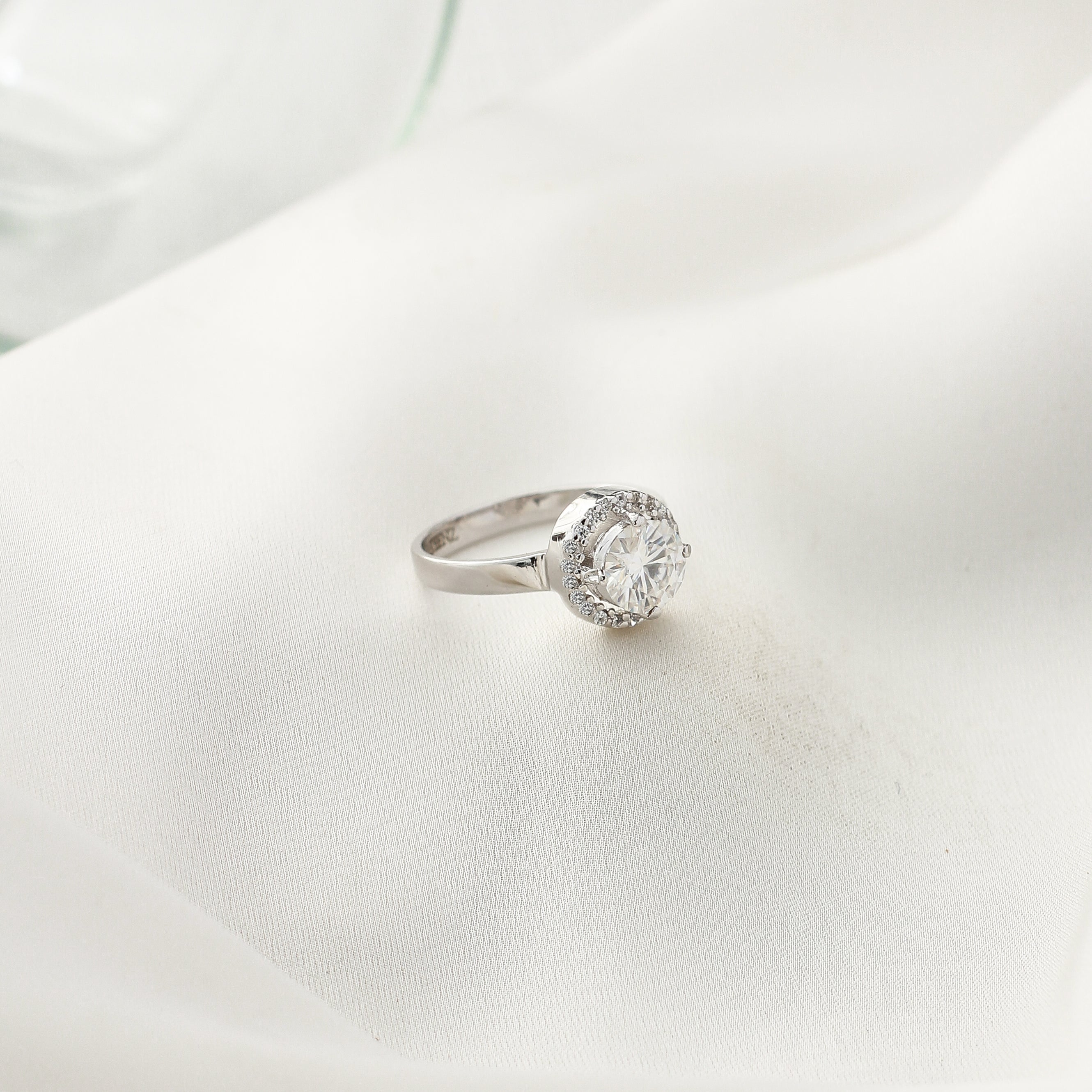Halo Elegance 1 CRT