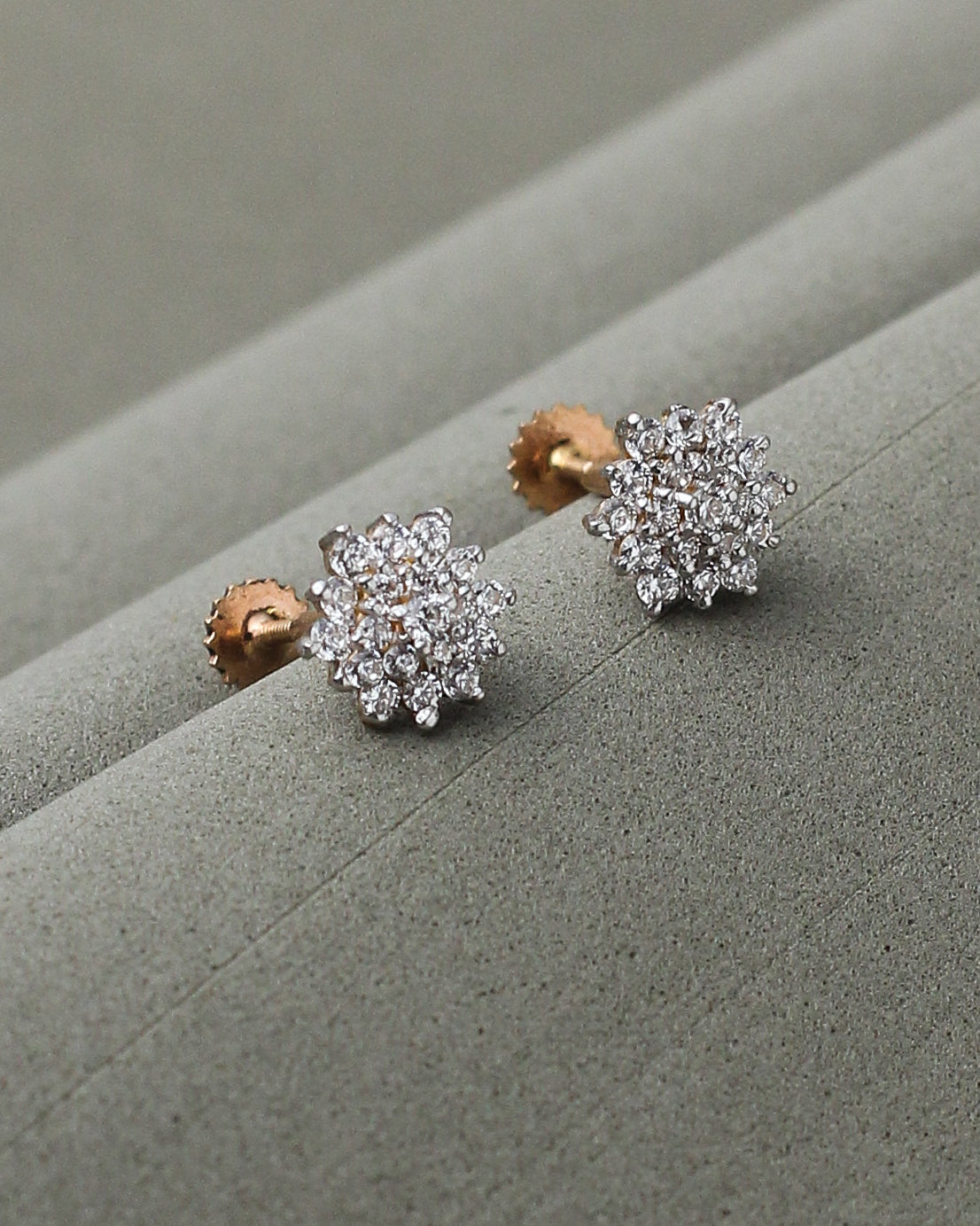 21K Gold Floral Cluster Studs