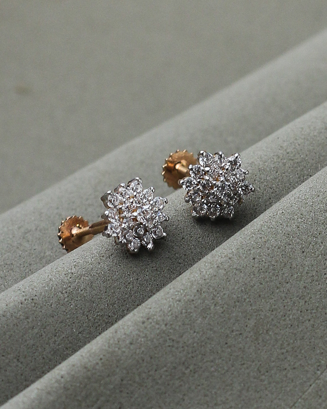 21K Gold Floral Cluster Studs