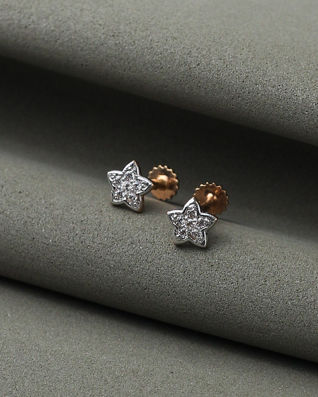 Starry Glow Studs – 21K Gold