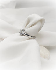 Malkeenz 925 Silver Classic Solitaire Ring