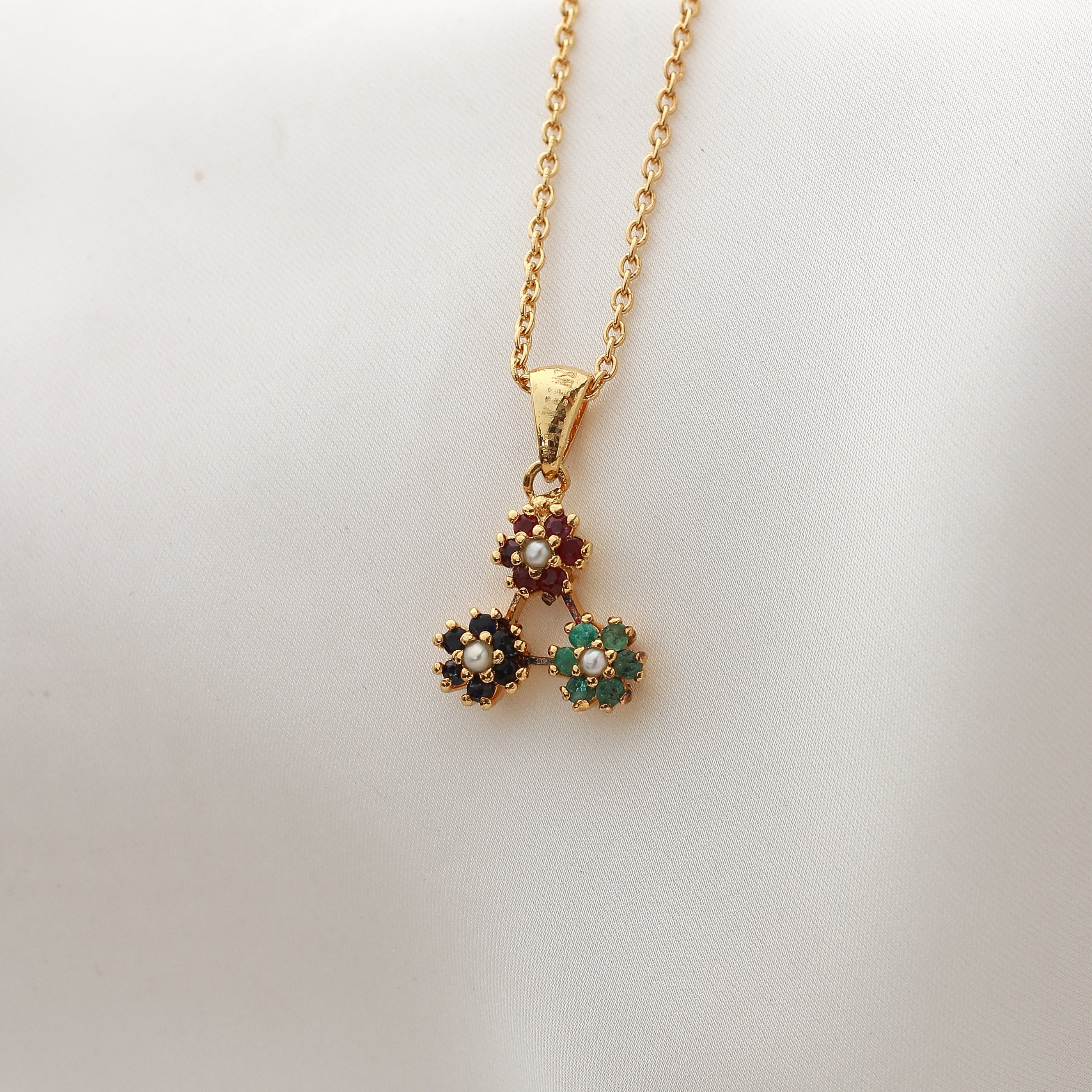 Triad Blossom Pandent Gold