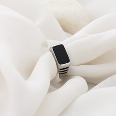 Hex Onyx Mirai Bold Ring