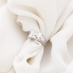 Regal Moissanite Band